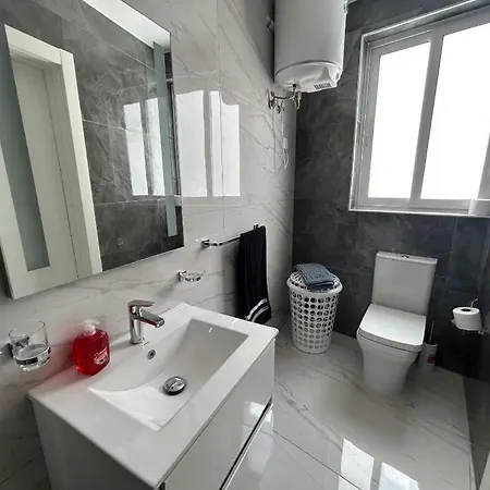 Stylish Two Bedroom Two Bathrooms Flat At The Promenade Tigne Jo1 * 그지라