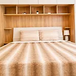 The Flow - J1 Apartment