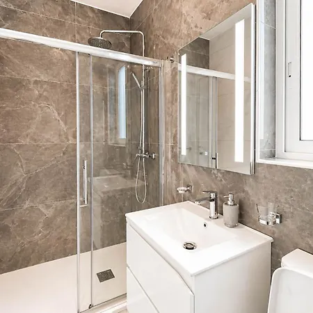 The Flow - J1 Apartment *